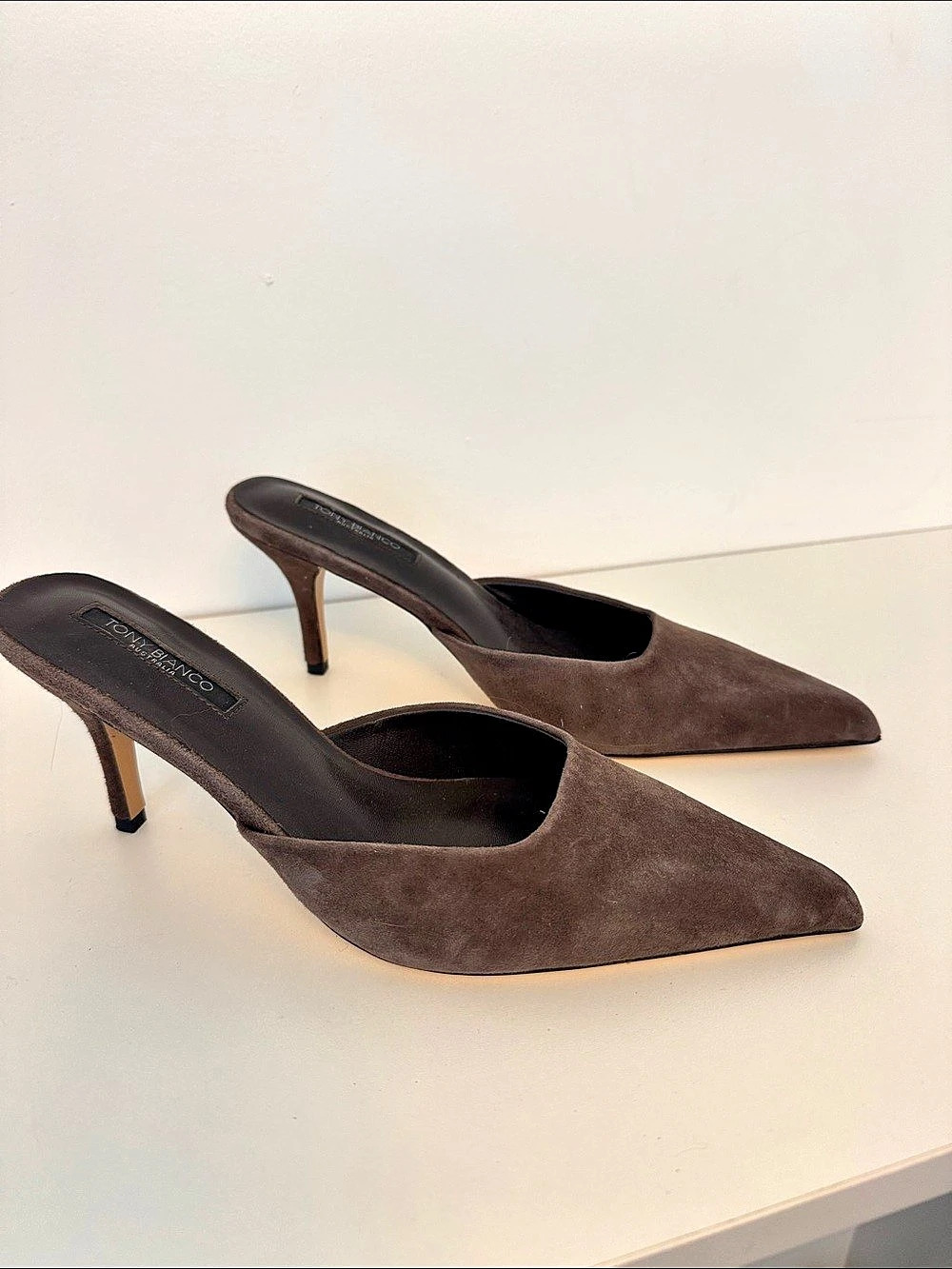 TONY BIANCO Connie Mule Pump Pointed-Toe Heels Brown US 8